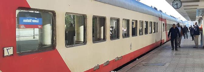 Train travel between Luxor and Cairo, with options including the Abela Sleeper Train and daytime trains offering views of the Nile and Egyptian countryside.