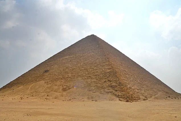 dahshur-pyramids