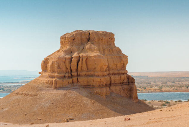 Gebel-Al-Mudawara-in-Fayoum-Oasis